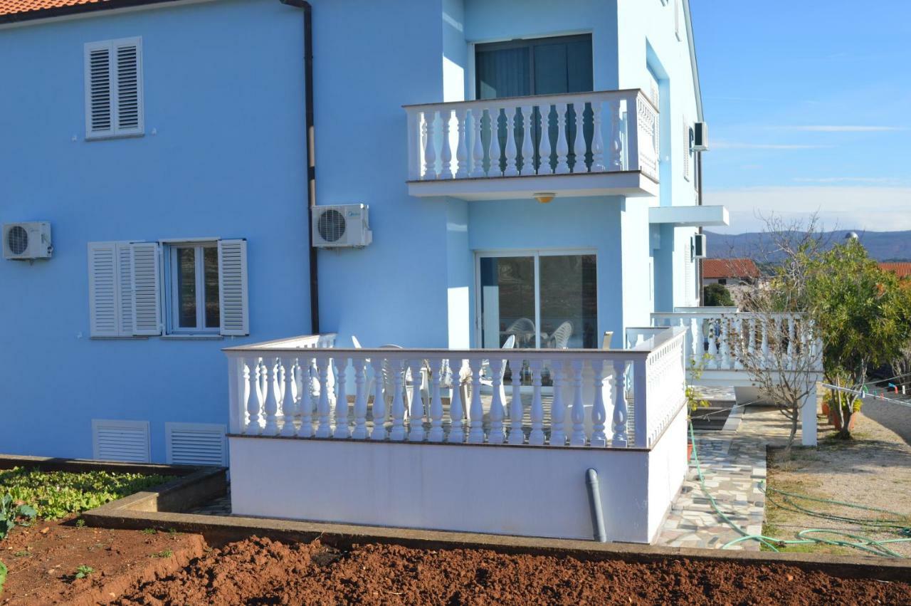 Apartments Charlie Krk Town Exterior foto