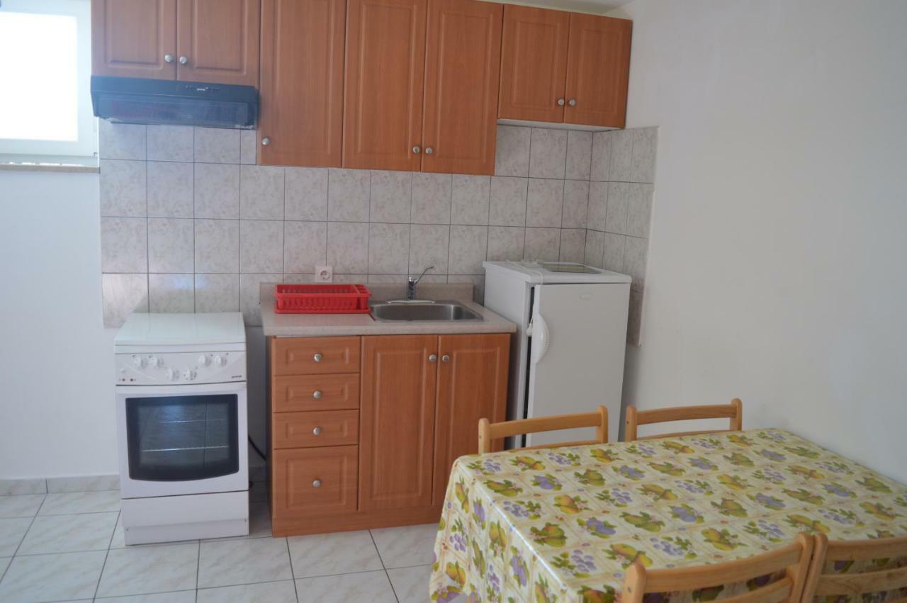 Apartments Charlie Krk Town Exterior foto